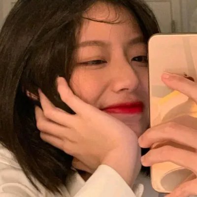 眼里余光都是你